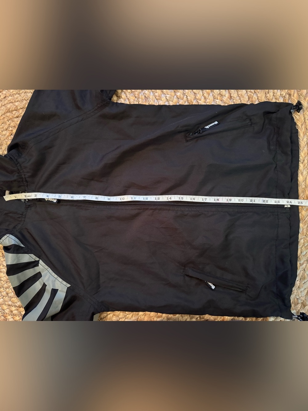 Bench Windbreaker Jacket Women’s Small Black Hooded Full Zip Lightweight - Picture 8 of 8